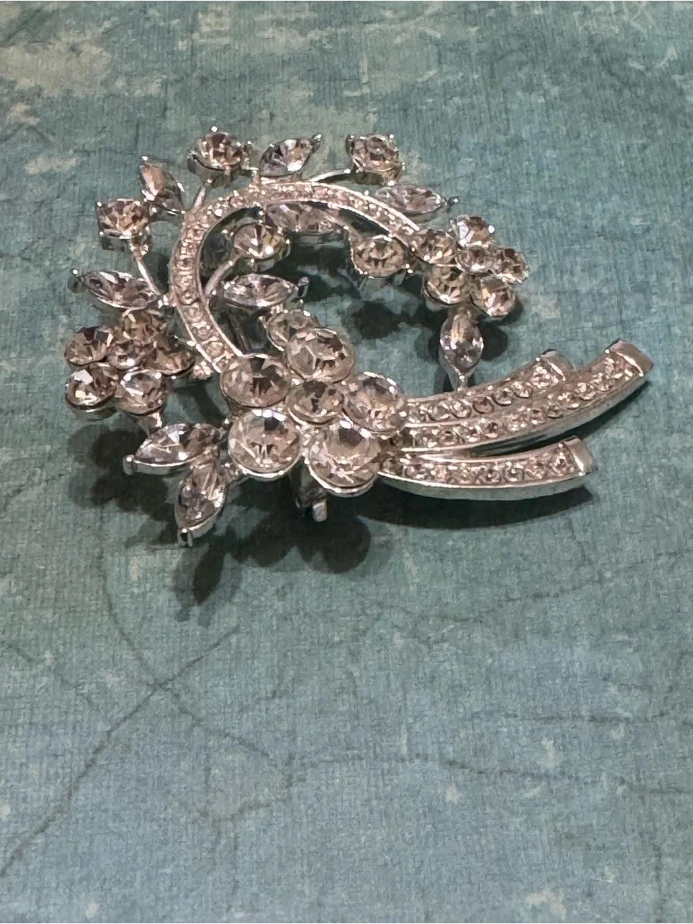 CHARTER CLUB SILVER TONE AND CLEAR RHINESTONES BROOCH